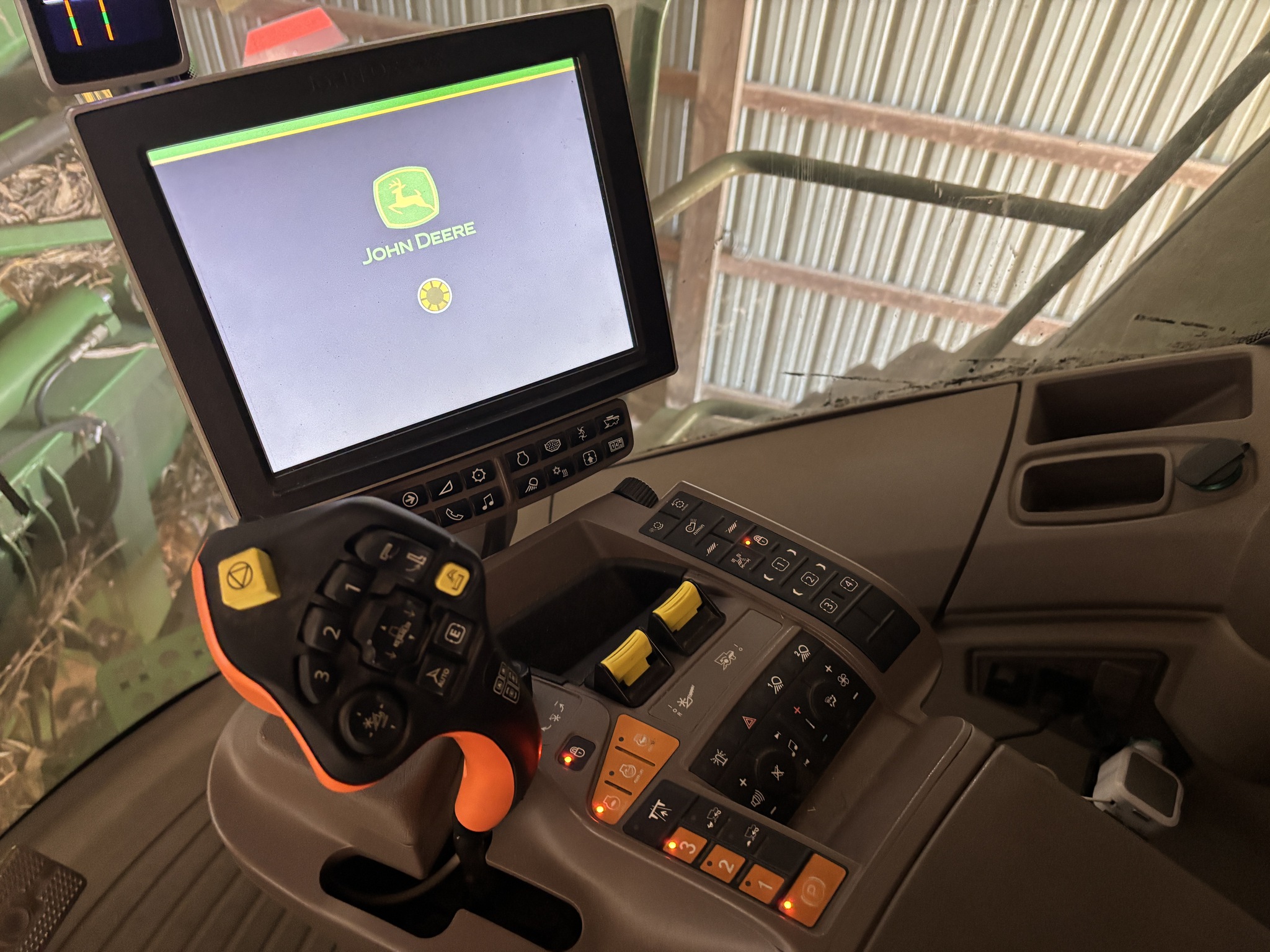  2020 John Deere S770 at Heritage Tractor in Rockport, IL
