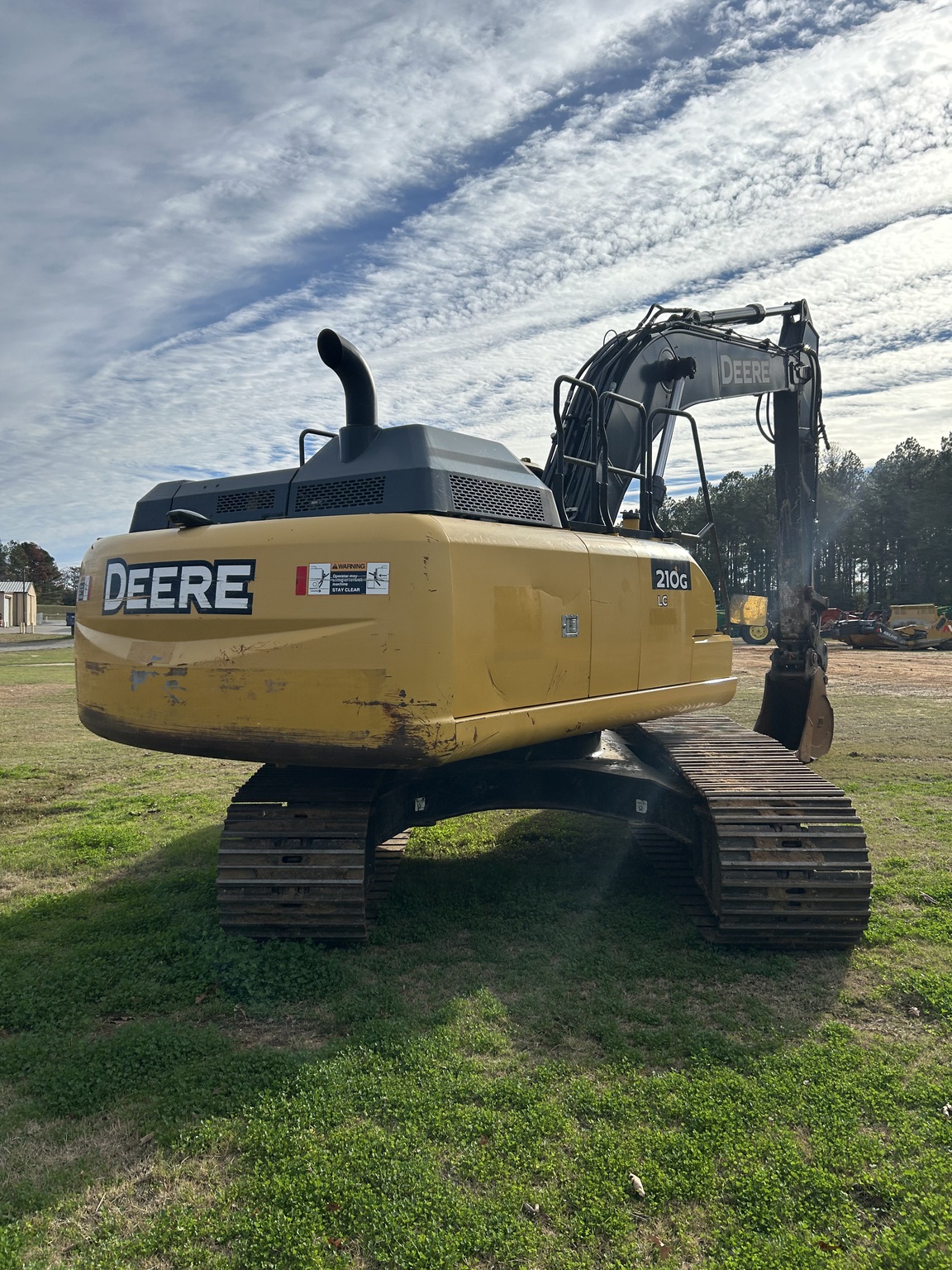 2020 John Deere 210G LC Image 4