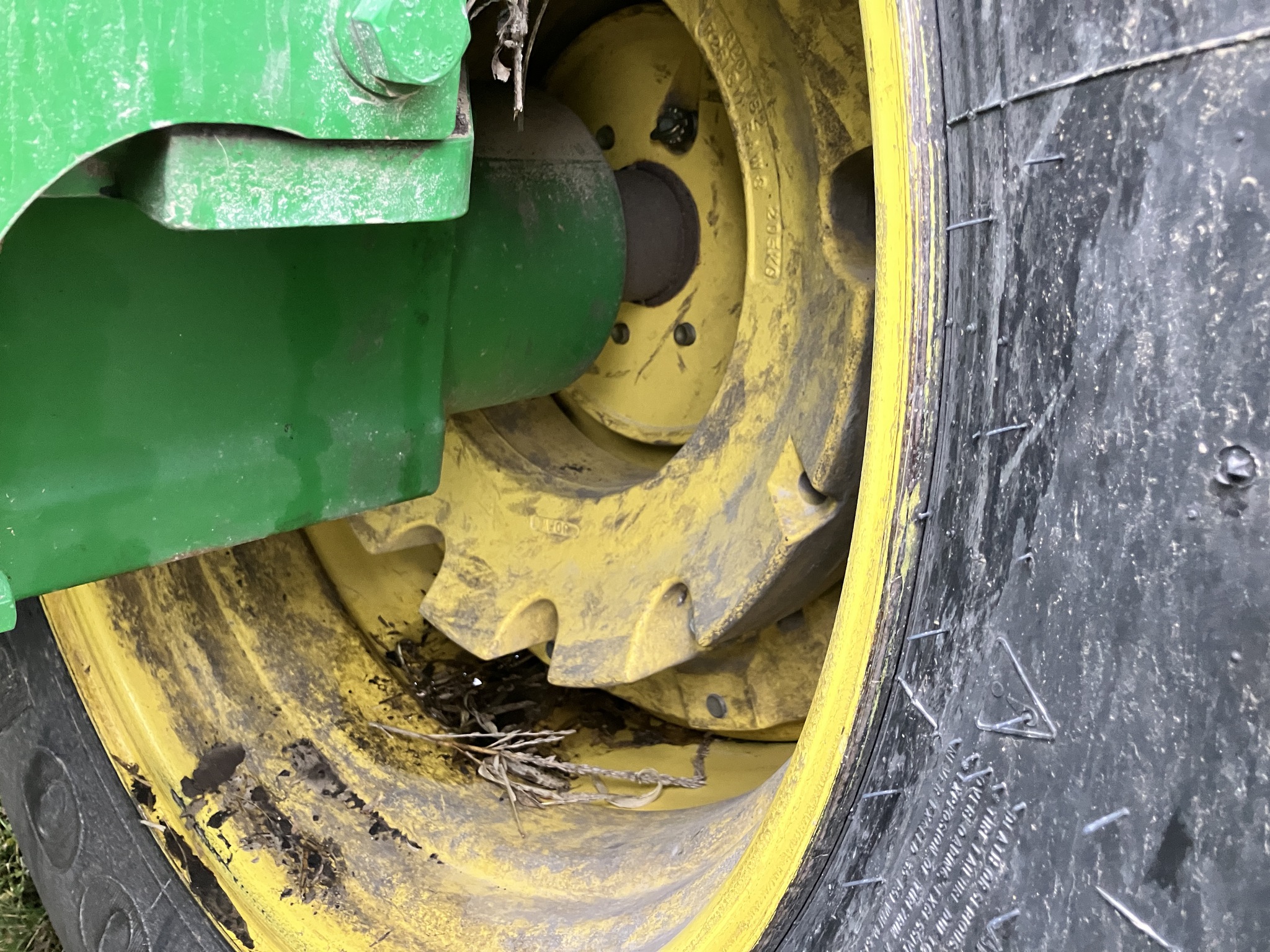 2011 John Deere 9330 Image 13