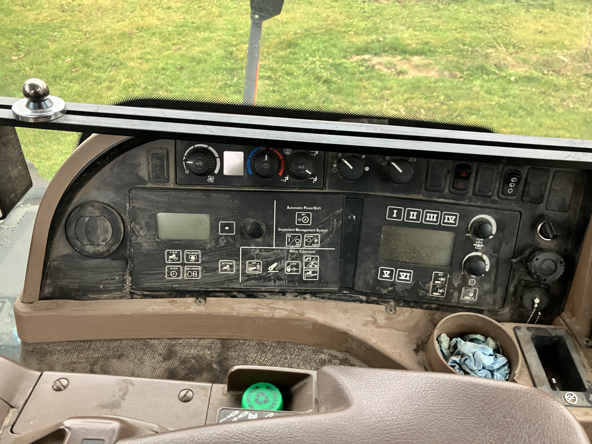 2011 John Deere 9330 Image 23