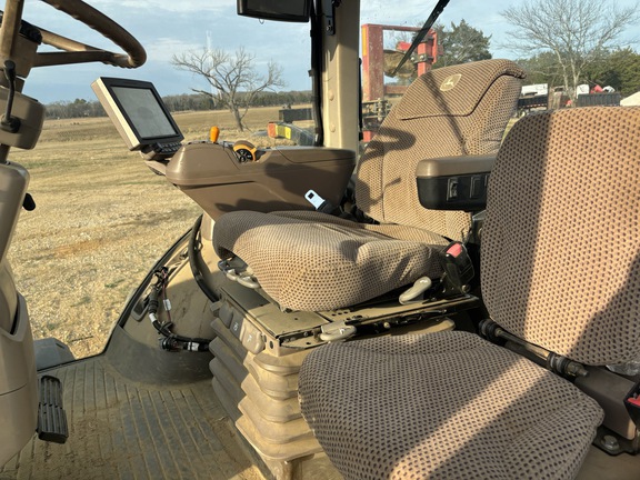 Photo of 2015 John Deere 8320R