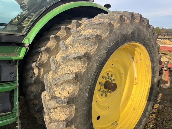 Photo of 2015 John Deere 8320R