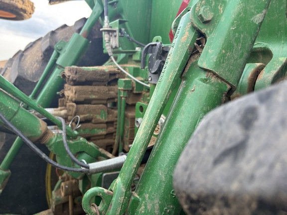 Photo of 2015 John Deere 8320R