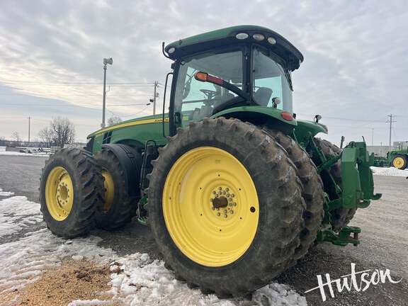 Photo of 2015 John Deere 8320R