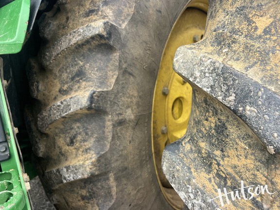 Photo of 2015 John Deere 8320R