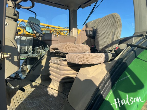 Photo of 2015 John Deere 8320R