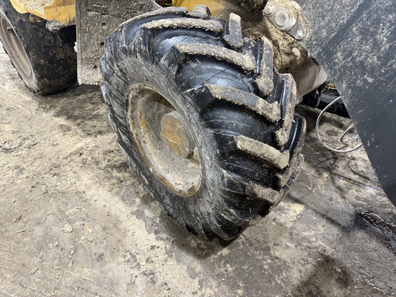 2016 John Deere 324K - Photo16