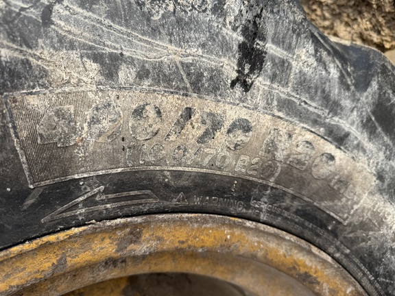 2016 John Deere 324K - Photo9