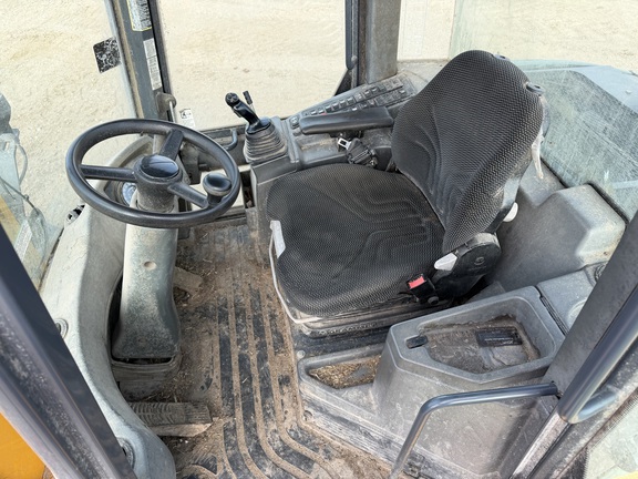 2016 John Deere 324K - Photo31