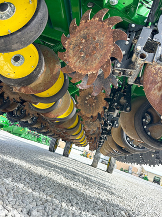 2025 John-Deere 1775NT