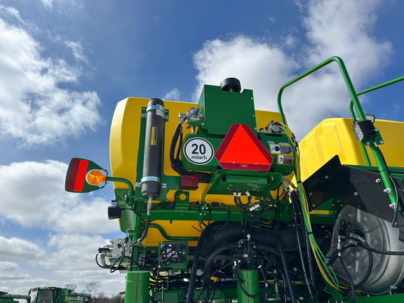 2025 John-Deere 1775NT