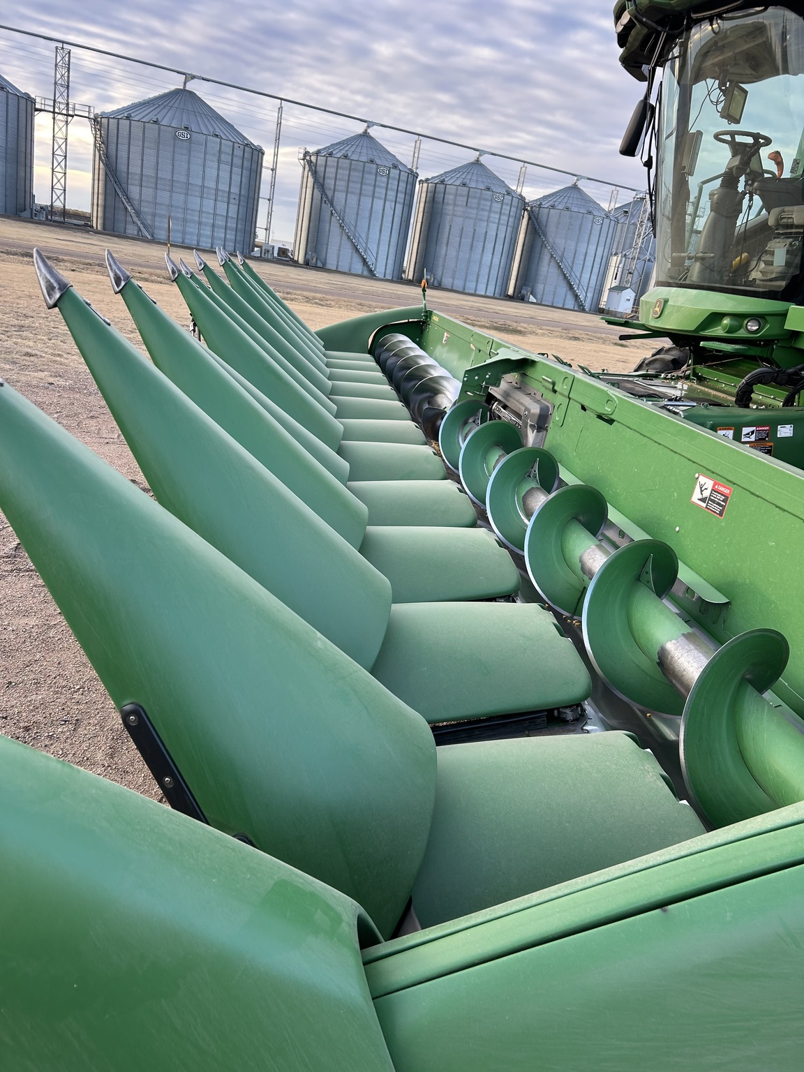 2013 John Deere 612C Image 9