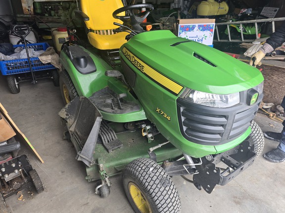  John Deere X734