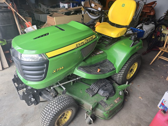2024 John Deere X734 - Photo9