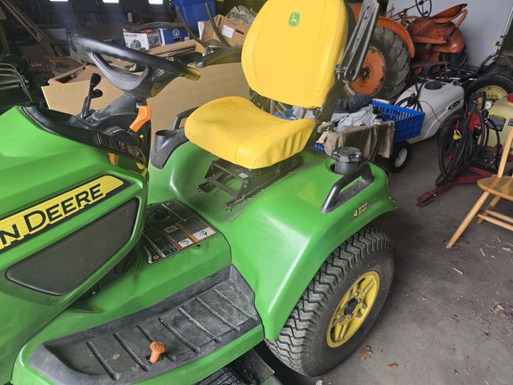 2024 John Deere X734 - Photo8