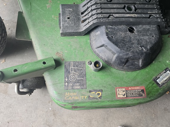 2024 John Deere X734 - Photo6