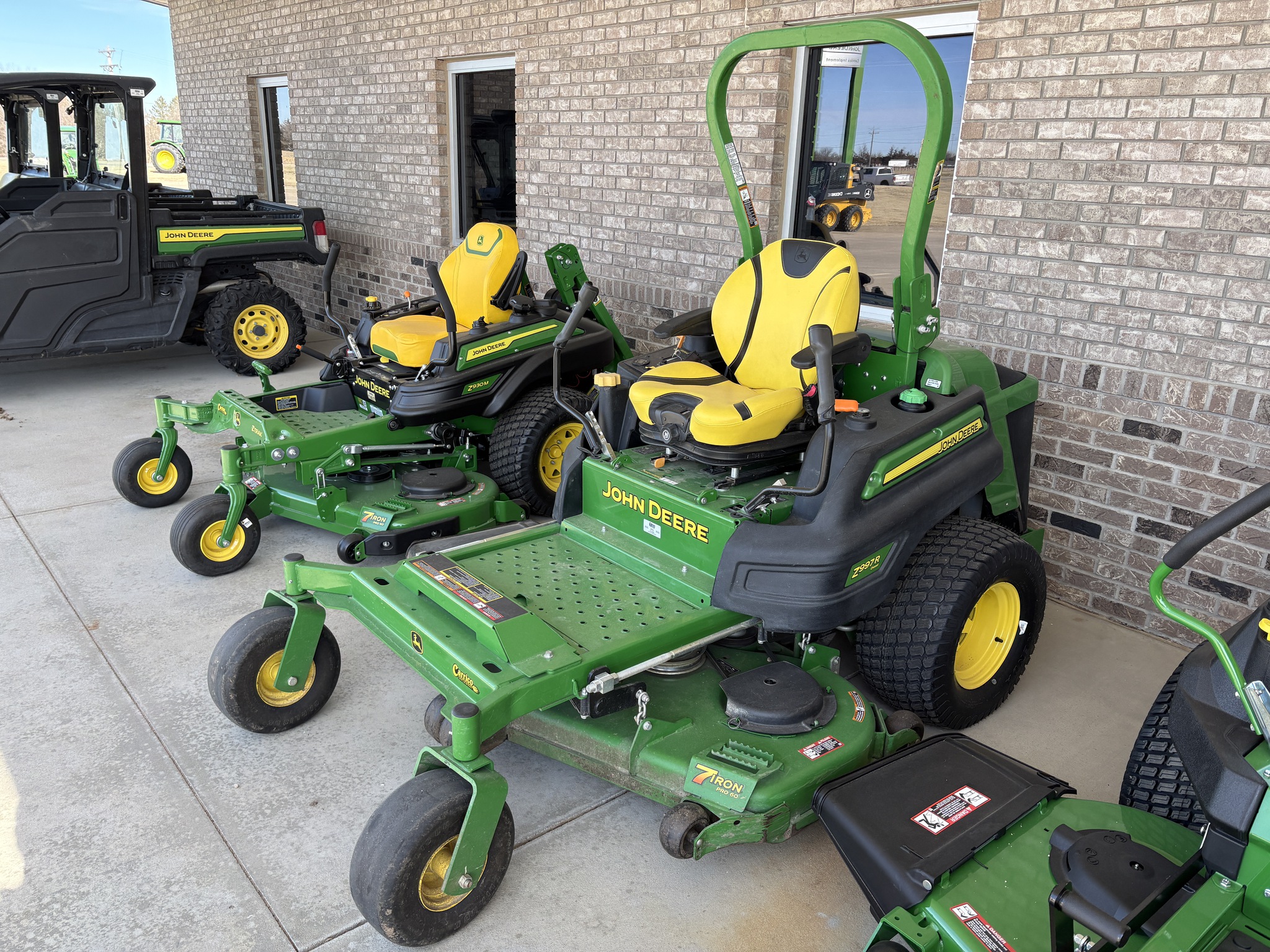 2020 John Deere Z997R Image 2