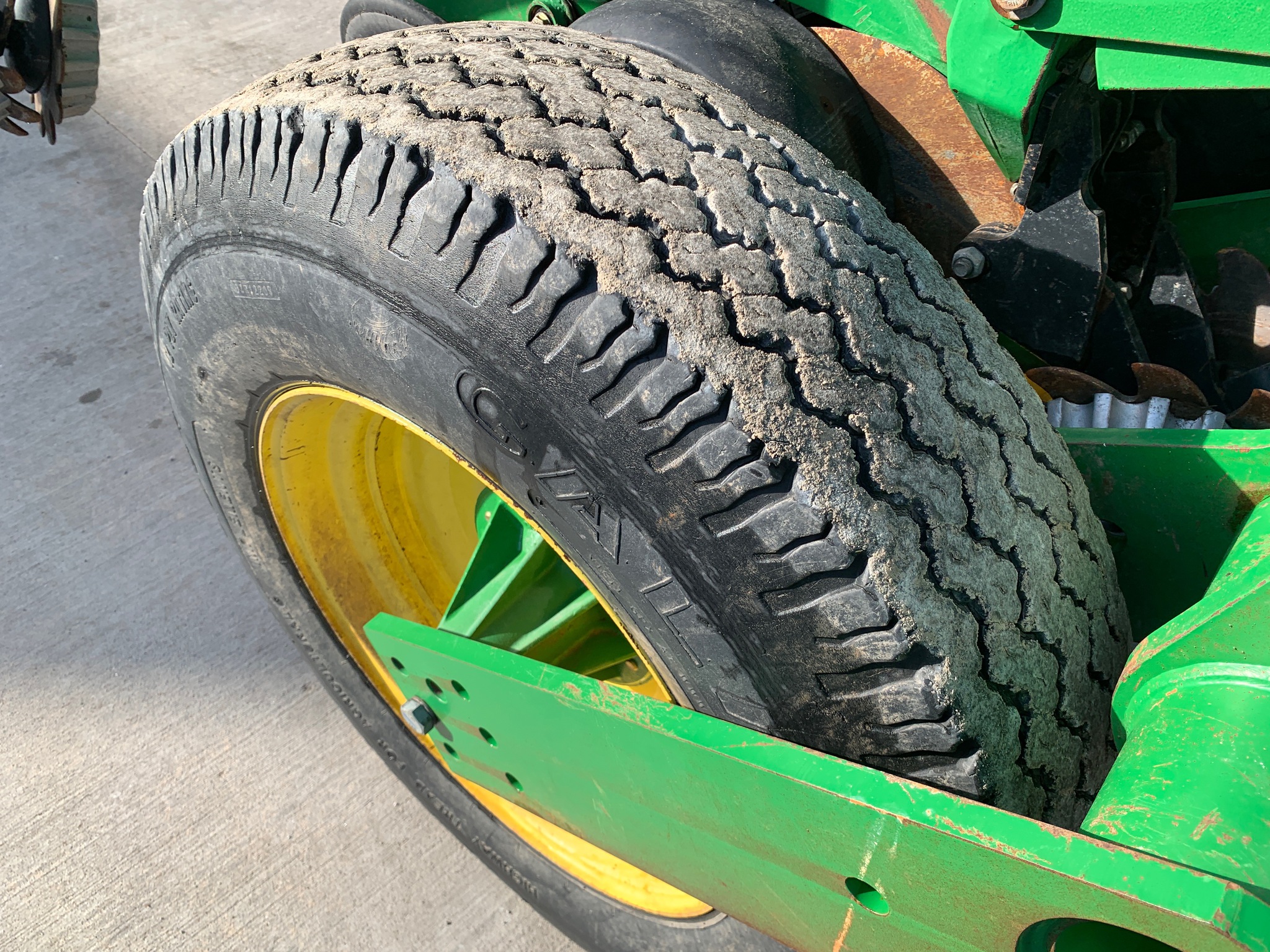  2011 John Deere 1790 at Heritage Tractor in Lamar, MO