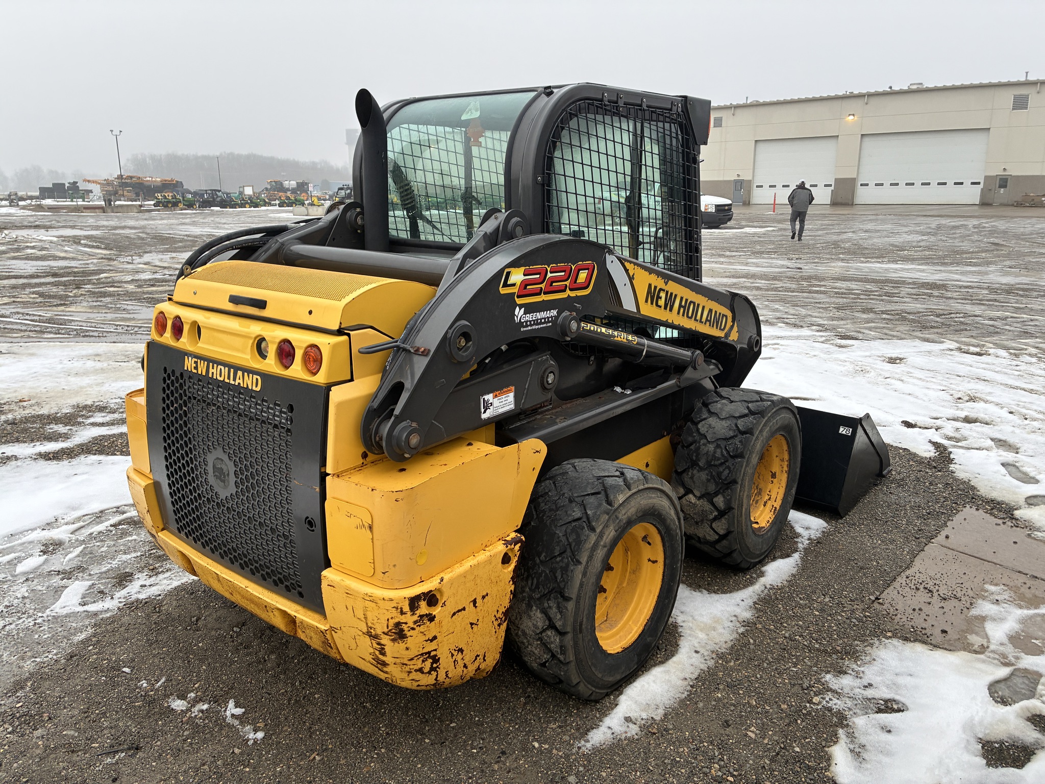 2016 New Holland L220 Image 3