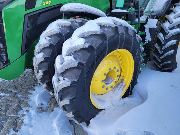 2025 John Deere 8R 340 - Photo13
