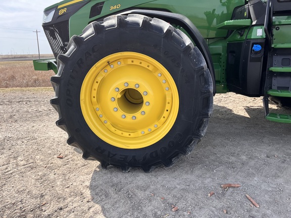 2025 John Deere 8R 340 - Photo9