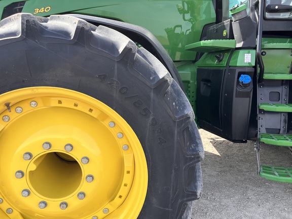 2025 John Deere 8R 340 - Photo10