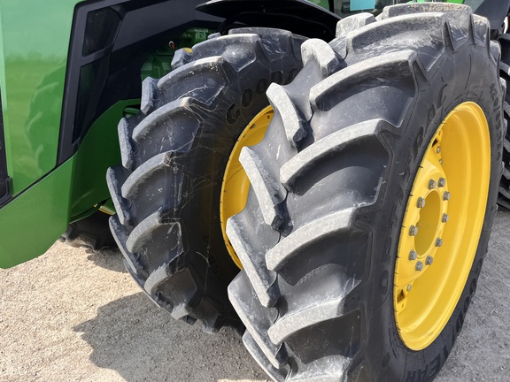 2025 John Deere 8R 340 - Photo11
