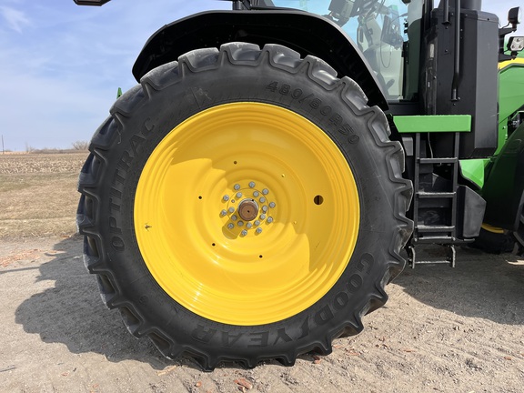 2025 John Deere 8R 340 - Photo15