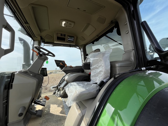 2025 John Deere 8R 340 - Photo33