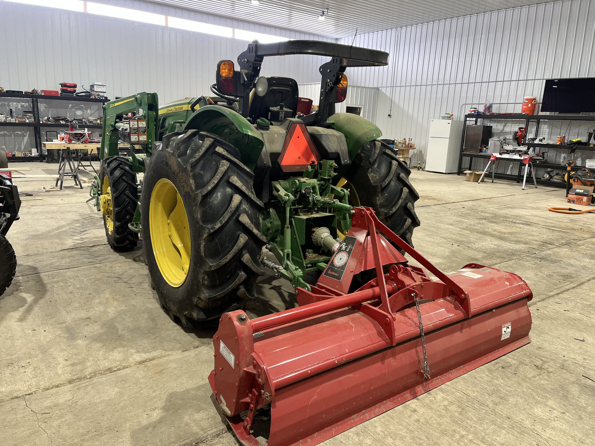 Used 2022 John Deere 5075E Utility Tractors at Koenig Equipment in Anna, OH - PhotoXL2
