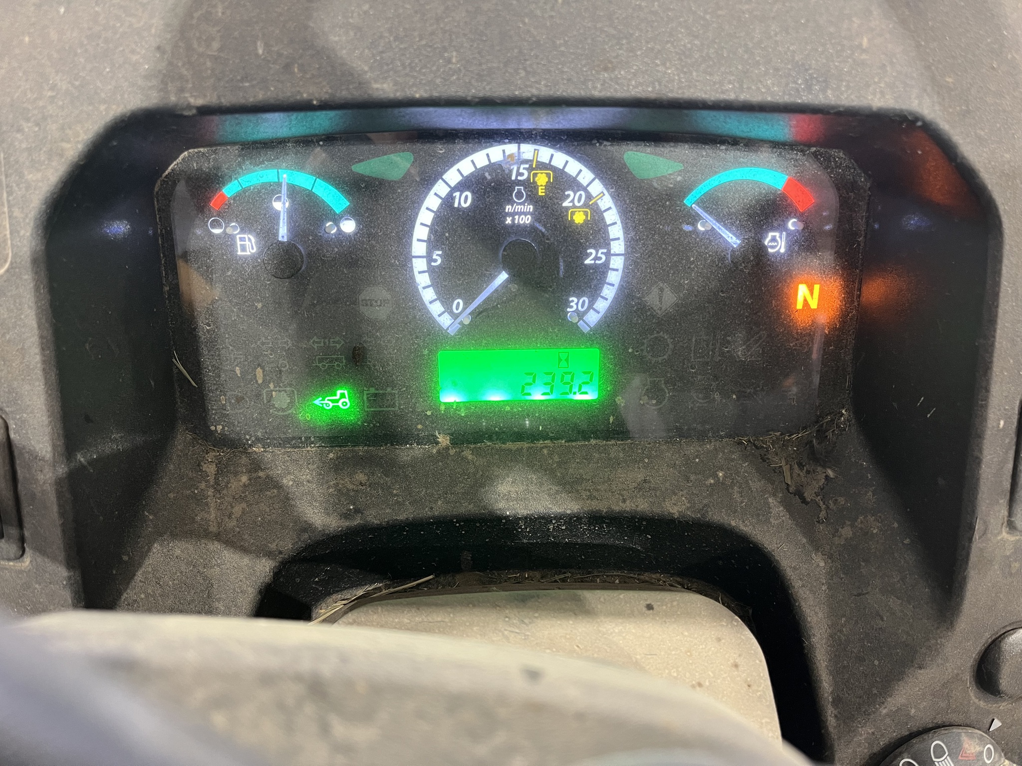 Used 2022 John Deere 5075E Utility Tractors at Koenig Equipment in Anna, OH - PhotoXL6