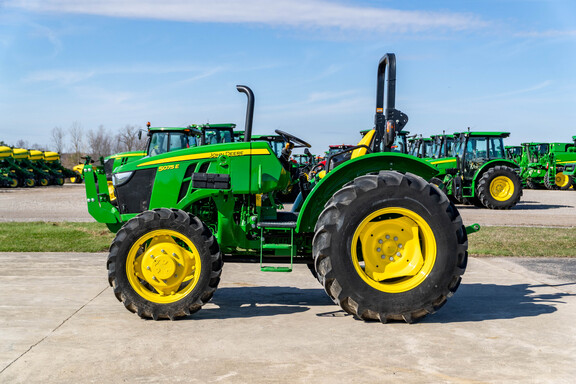 Used 2022 John Deere 5075E Utility Tractors at Koenig Equipment in Anna, OH - Photo1