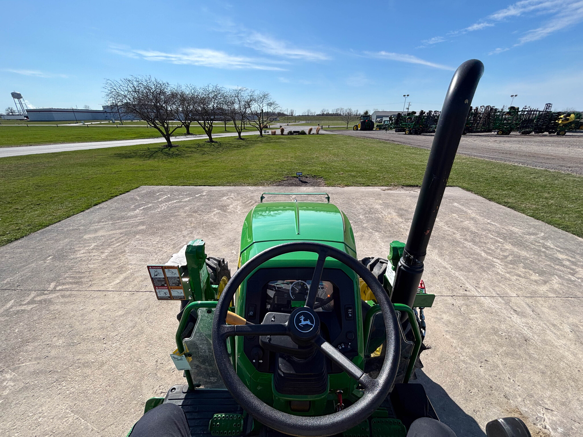 Used 2022 John Deere 5075E Utility Tractors at Koenig Equipment in Anna, OH - PhotoXL30
