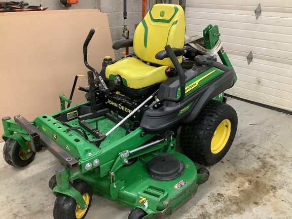 Photo of 2023 John Deere Z930M