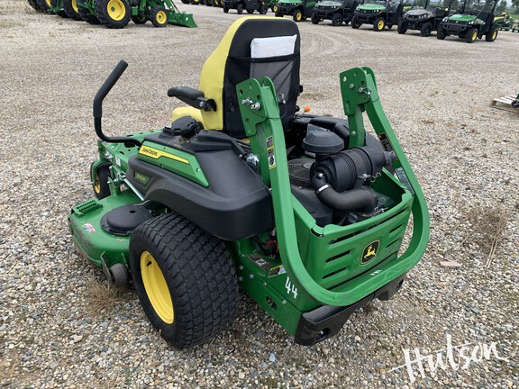 Photo of 2023 John Deere Z930M