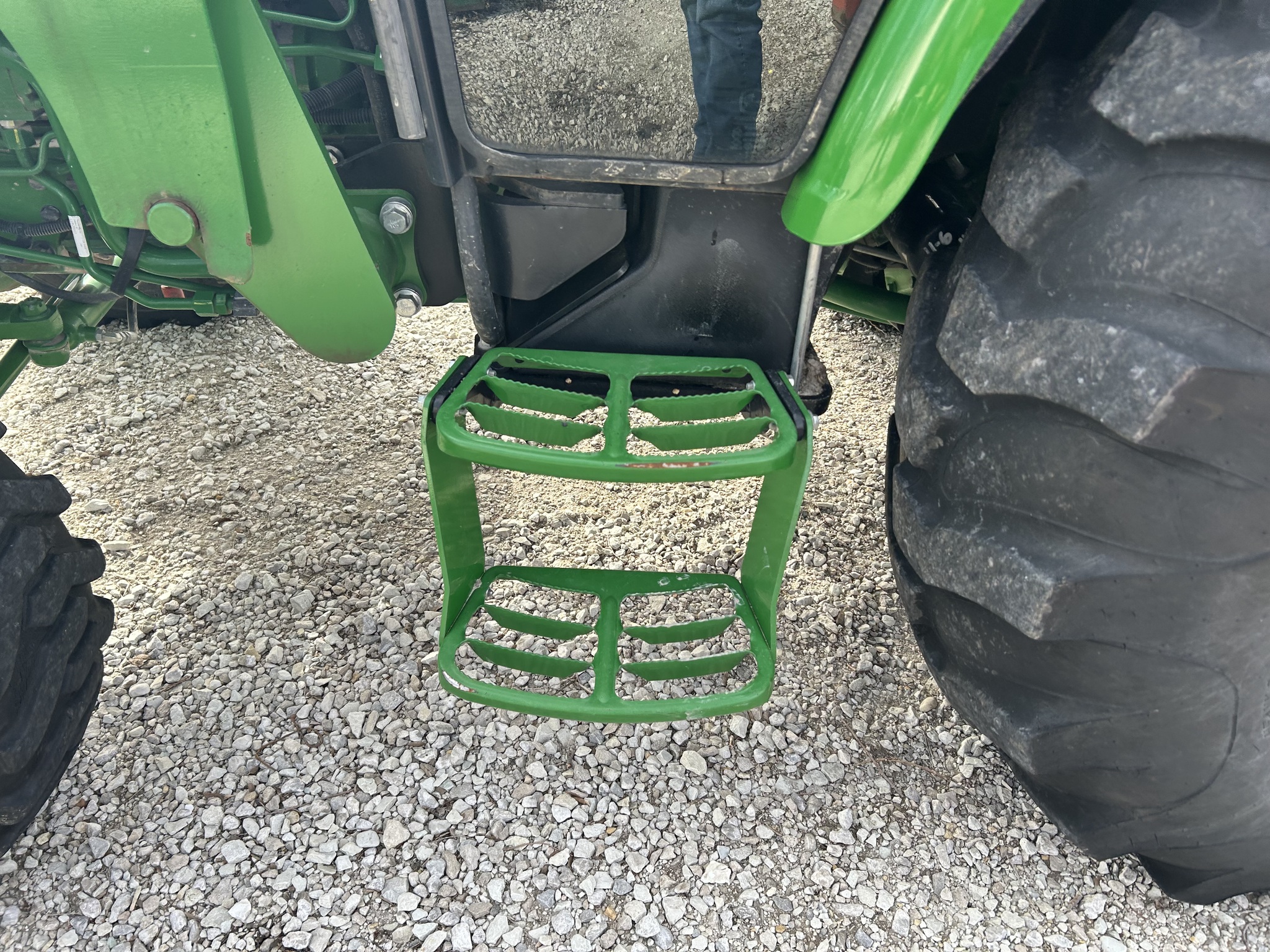  2020 John Deere 4066R at Heritage Tractor in Streator, IL
