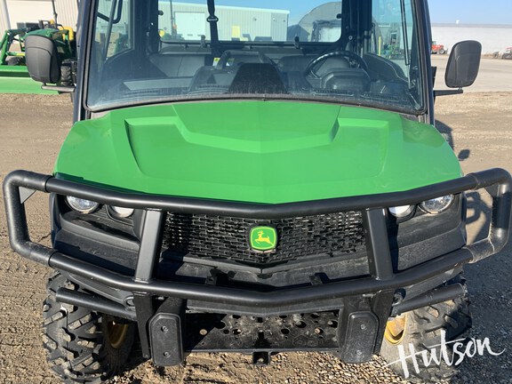 Photo of 2024 John Deere XUV 835M
