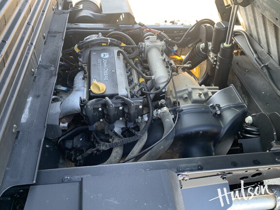 Photo of 2024 John Deere XUV 835M