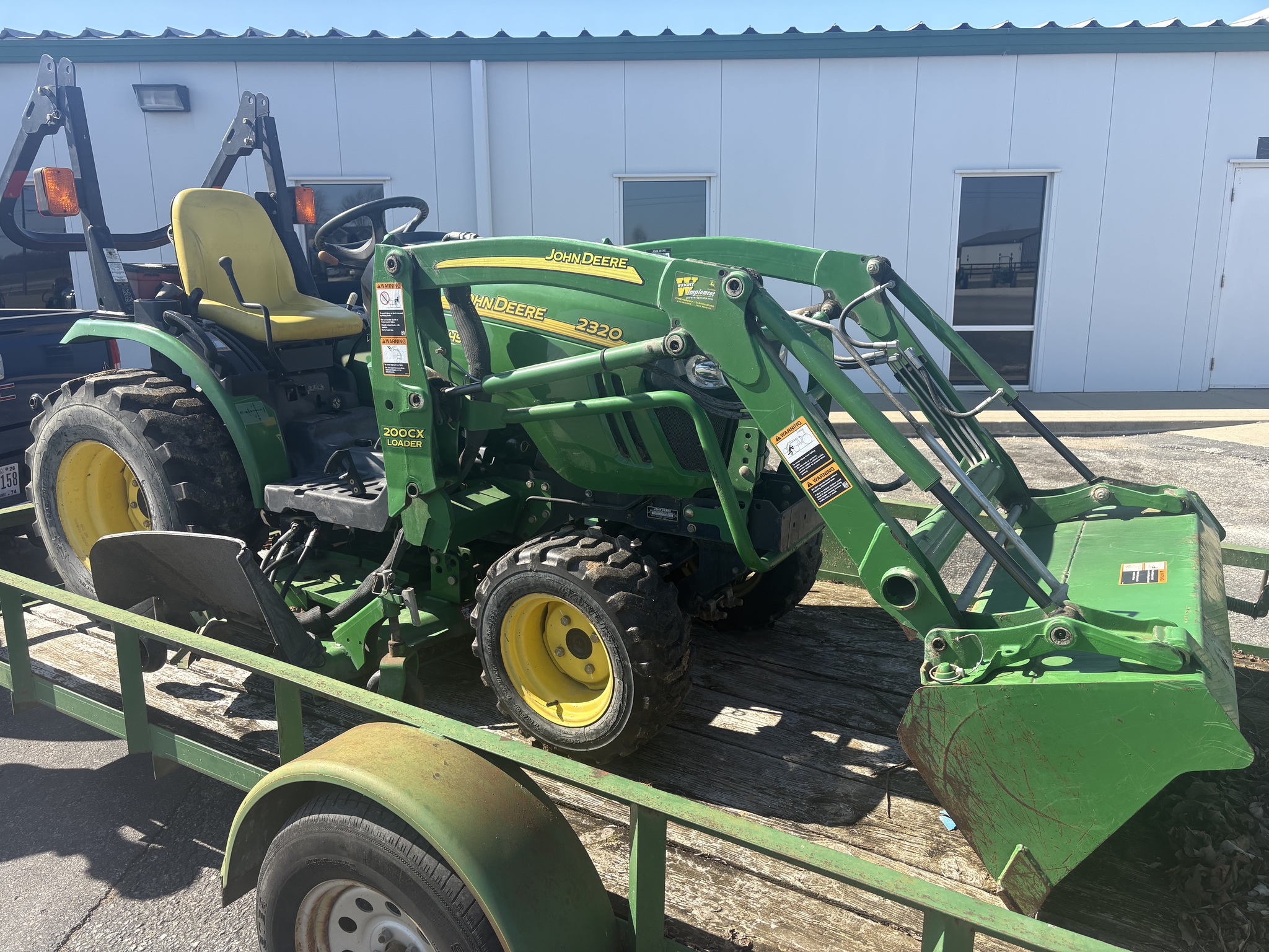 2007 John Deere 2320