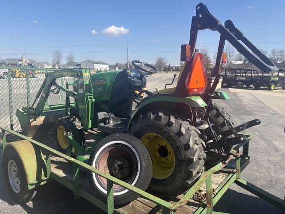Photo of 2007 John Deere 2320