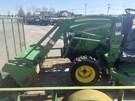 Photo of 2007 John Deere 2320