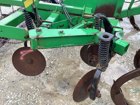 Photo of 2003 John Deere 2700