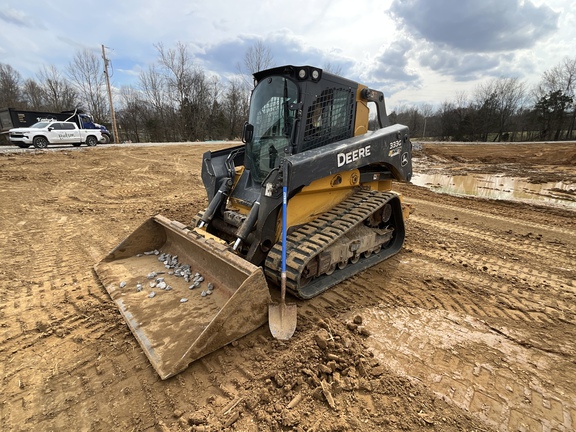 Photo of 2019 John Deere 333G