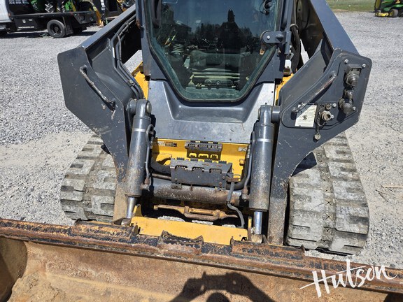 Photo of 2019 John Deere 333G