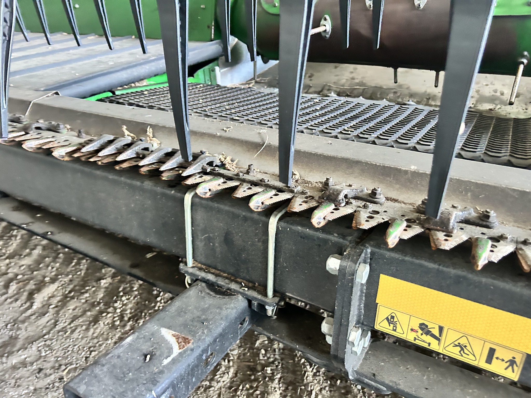 2016 John Deere 645FD Image 10