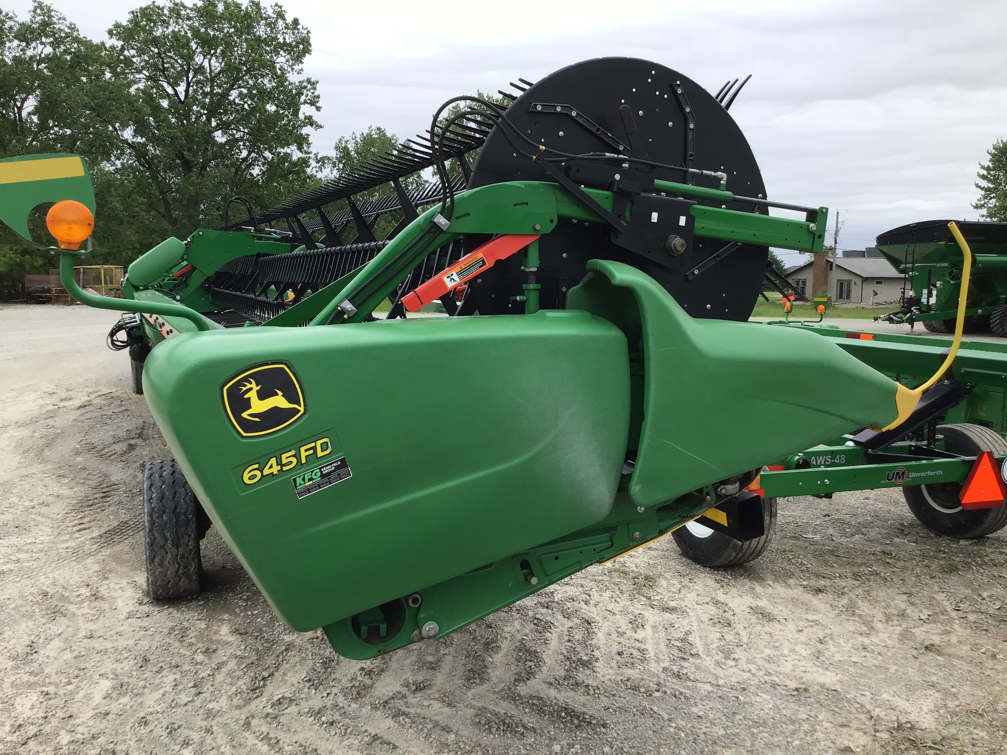 2016 John Deere 645FD Image 1