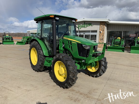 Photo of 2025 John Deere 5067E