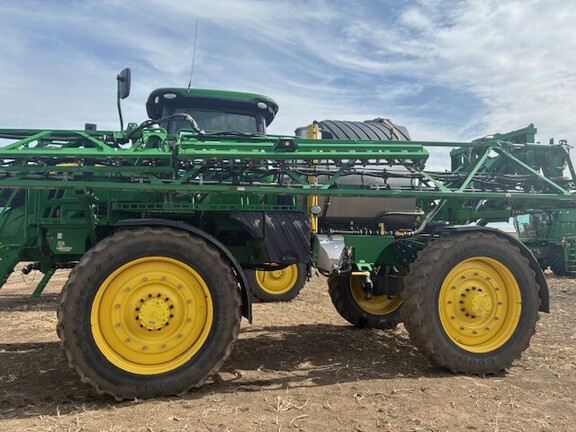 2021 John Deere R4045 (2nd thumbnail)