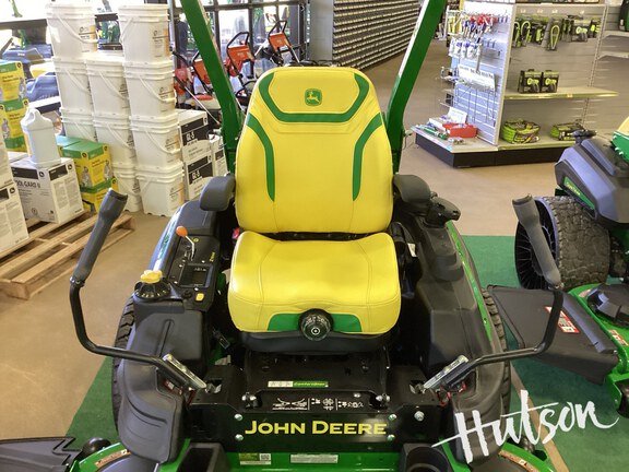 Photo of 2025 John Deere Z965R