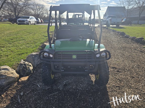 Photo of 2025 John Deere XUV 825M